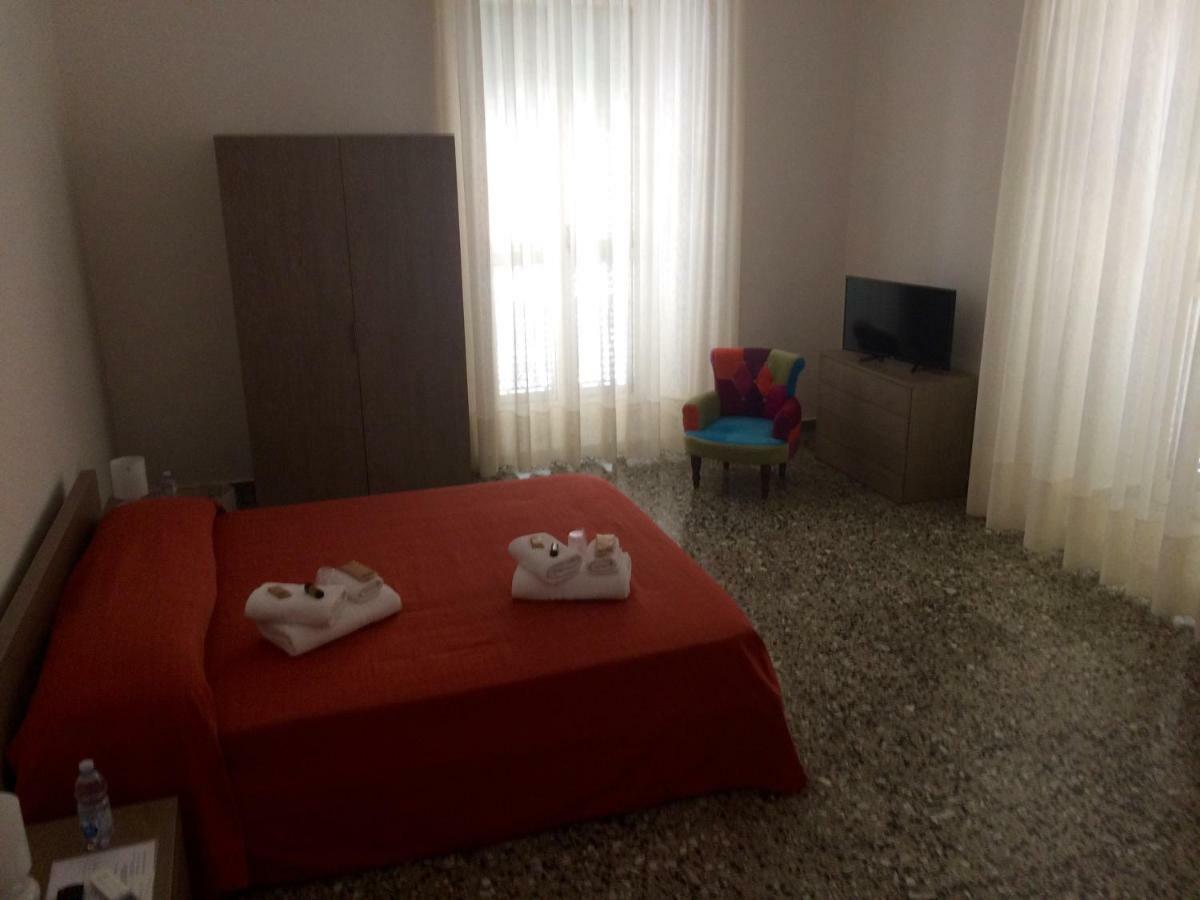 B&B Zia Iaia Siderno Екстериор снимка