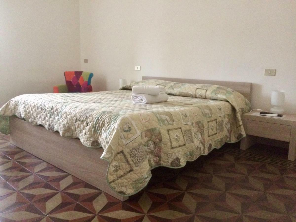 B&B Zia Iaia Siderno Екстериор снимка